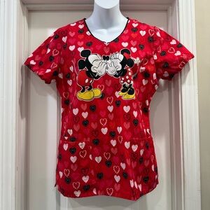 Disney Mickey and Minnie Medical Scrub Shirt Size Hearts Valentine 💌 Medium